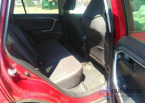 2021 Toyota Rav4 Le z USA, uszkodzony, nr VIN 2T3F1RFV8MW159235